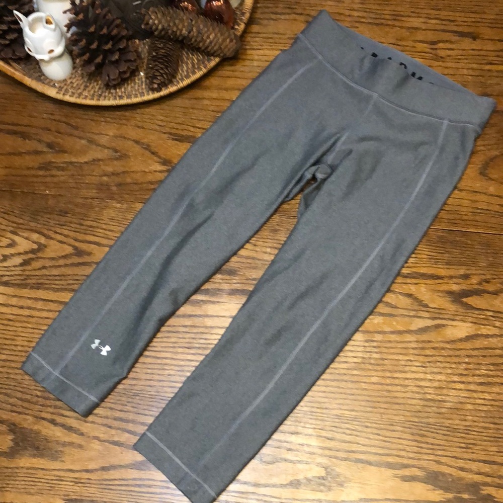 NWOT Under Armour Gray Leggings, size S